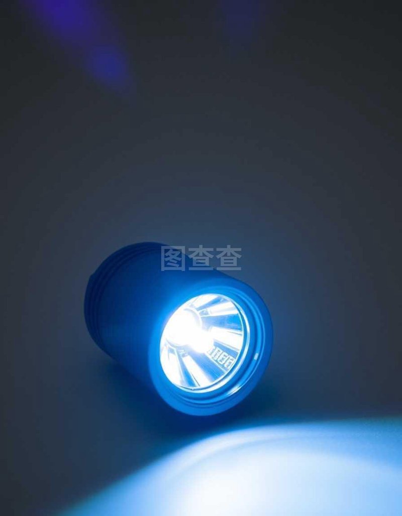 如何正确使用万得电子天平？这份操作指南将帮助您掌握技巧，确保测量准确。