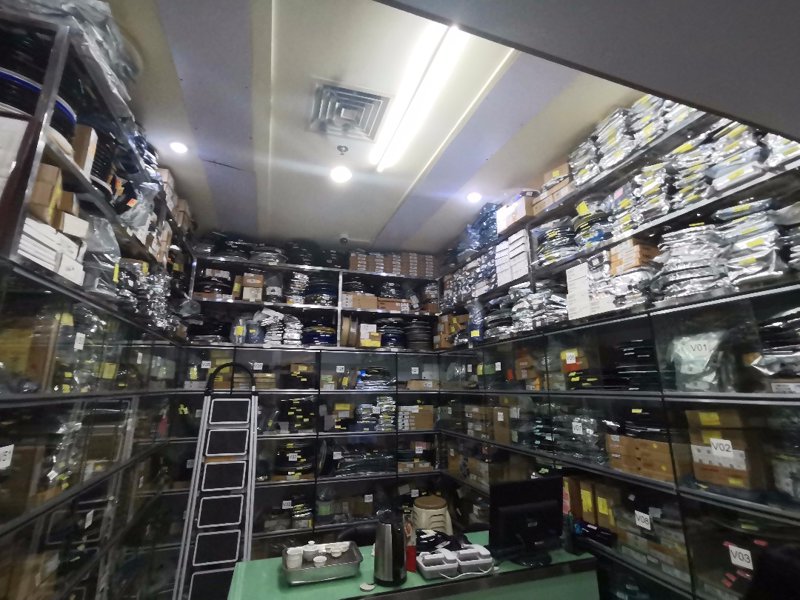 如何快速准确地识别电子元件？这是一篇通过故事叙述手法，帮助你轻松掌握各类常用电子元件的识别技巧。